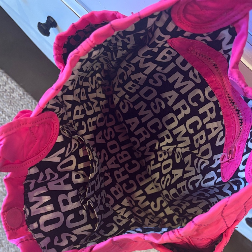 Marc Jacobs Bright Pink Quilted Tote with Knotted Handles - Picture 2 of 7